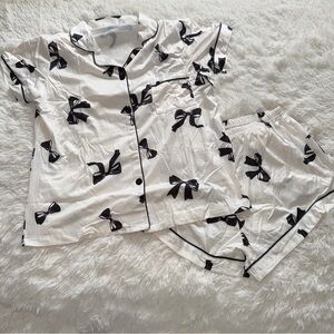 Charming Bow Print Pajama Set Size Small